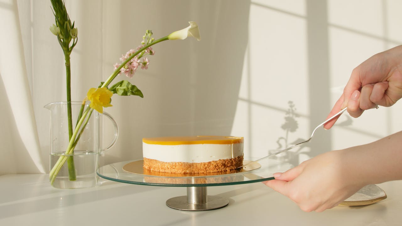 Kuchen schön anrichten Konditor werden – Lohnt sich das
